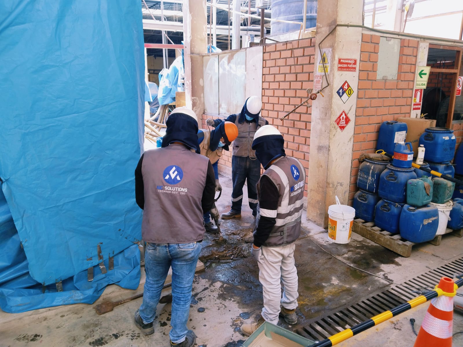 Programación de PLC y microcontroladores PIC